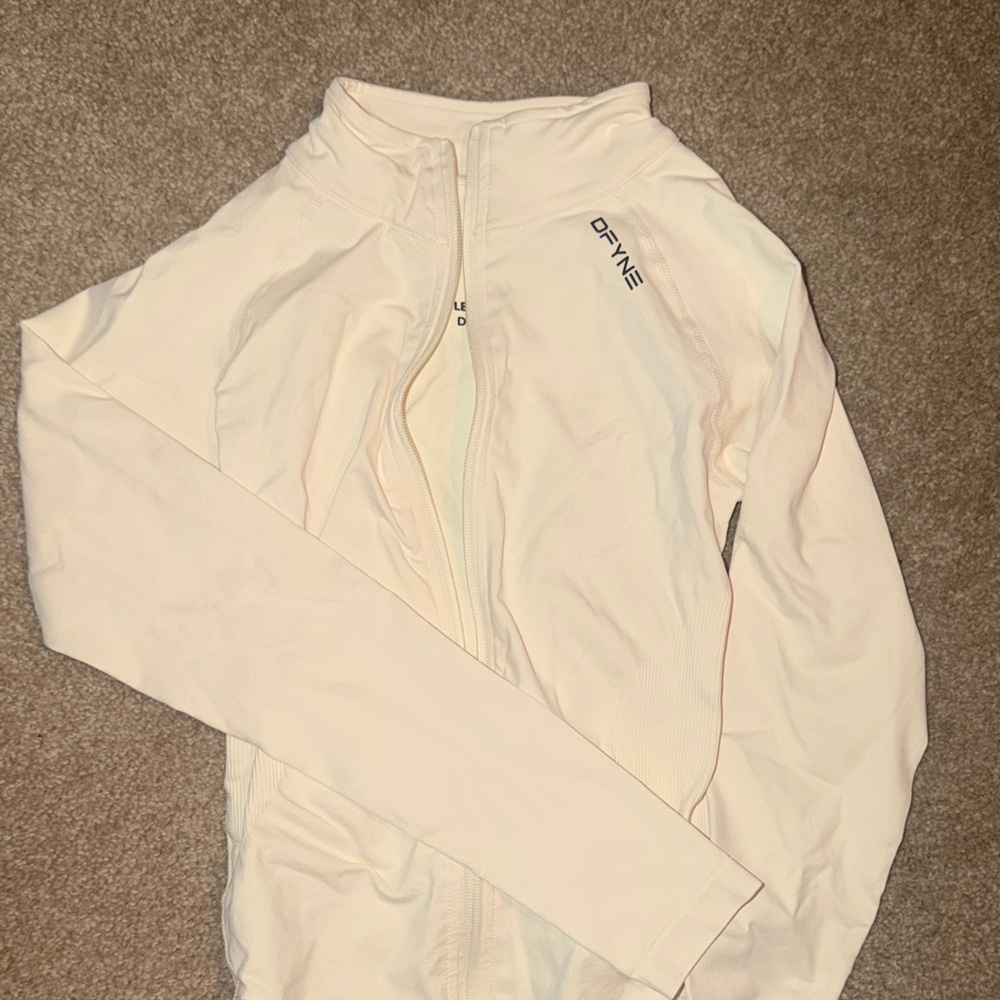 DFYNE Long Sleeve Zip Up